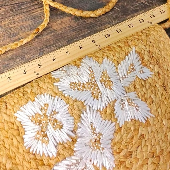 Hemp Handmade Floral Crossbody Bag - Picture 5 of 6